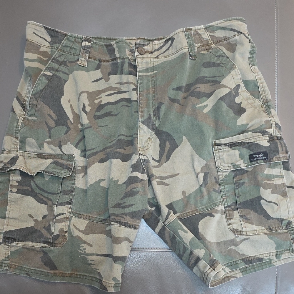 Wrangler Camouflage Cargo Shorts